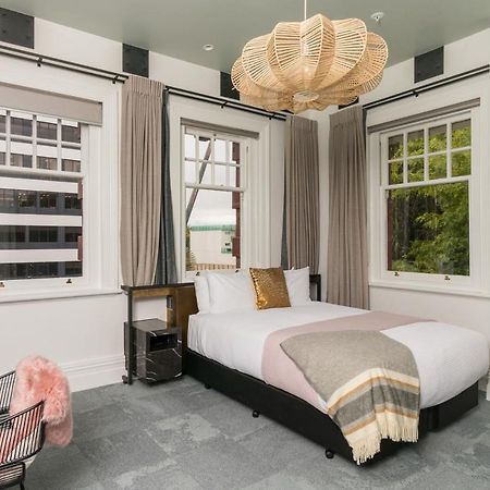 Clarence Boutique Hotel Tauranga Bagian luar foto