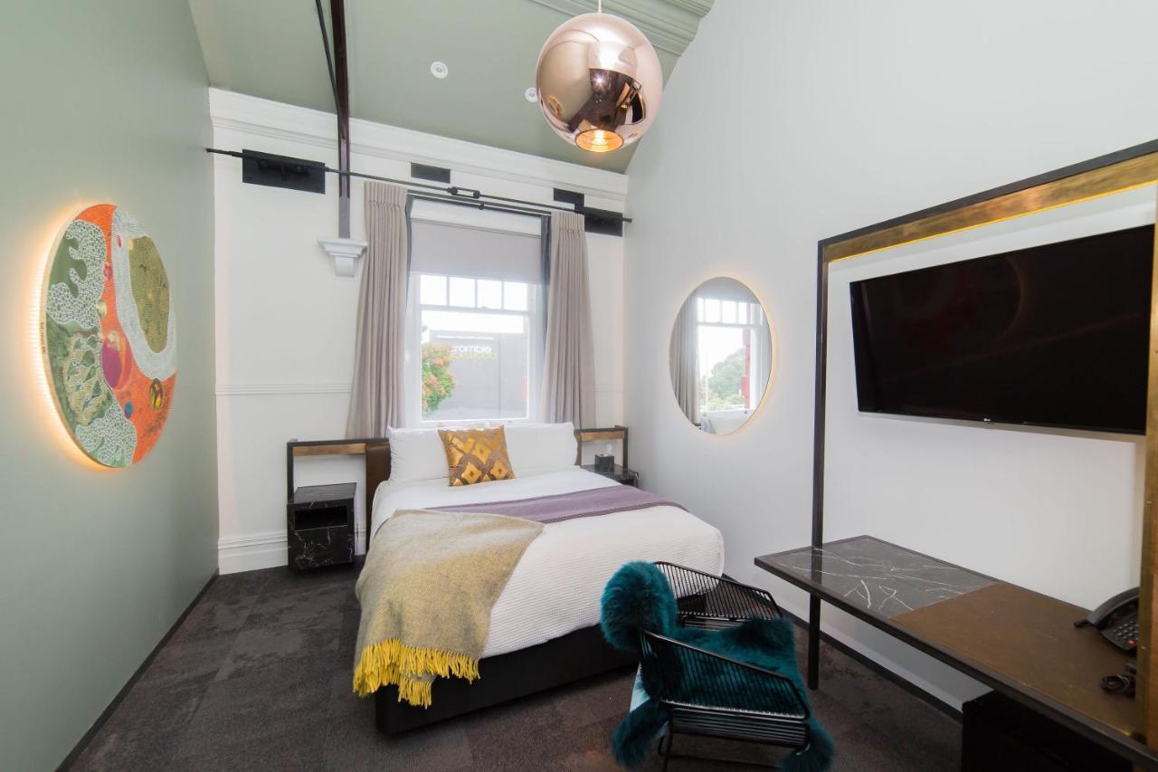 Clarence Boutique Hotel Tauranga Bagian luar foto