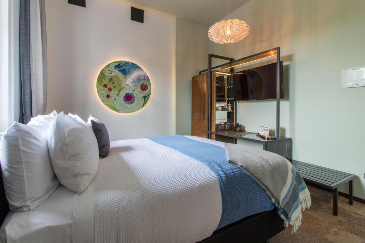 Clarence Boutique Hotel Tauranga Bagian luar foto